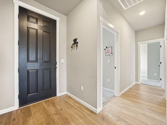 4th image of 514 Constance Ave