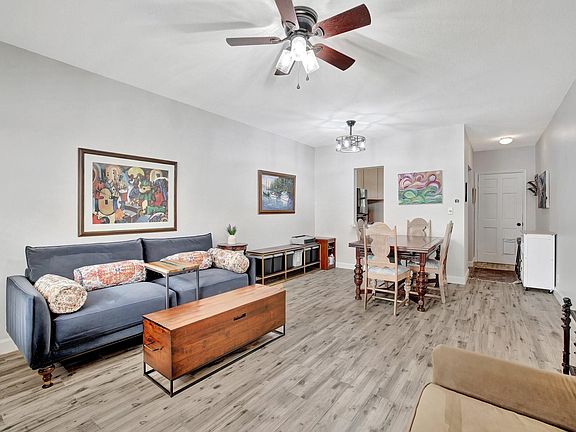 4th image of 1450 N Riverside Drive #102