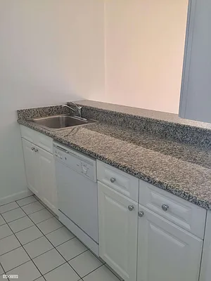 Rented by Citi Habitats | media 17