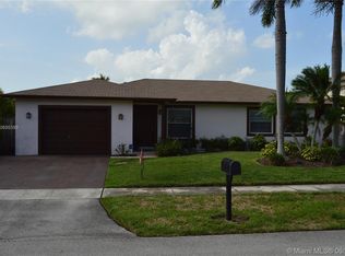 9921 NW 46th Ct, Sunrise, FL 33351