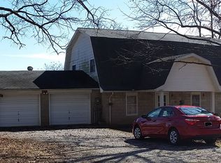 9318 Summers Rd, Benton, IL 62812