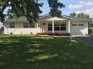 1131 E Cap Au Gris St, Troy, MO 63379