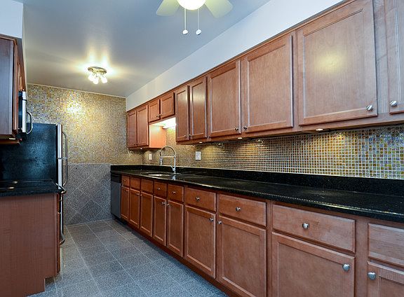 3rd image of 2254 N Baldwin Way Unit 5B