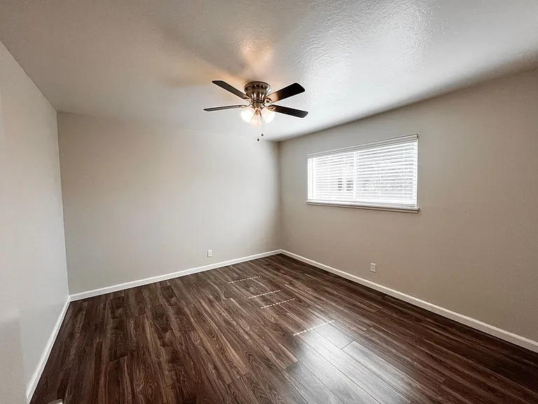 2517 W Street — Photo 6
