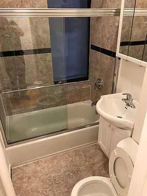 Rented by Skyline Realty LLC II | media 10
