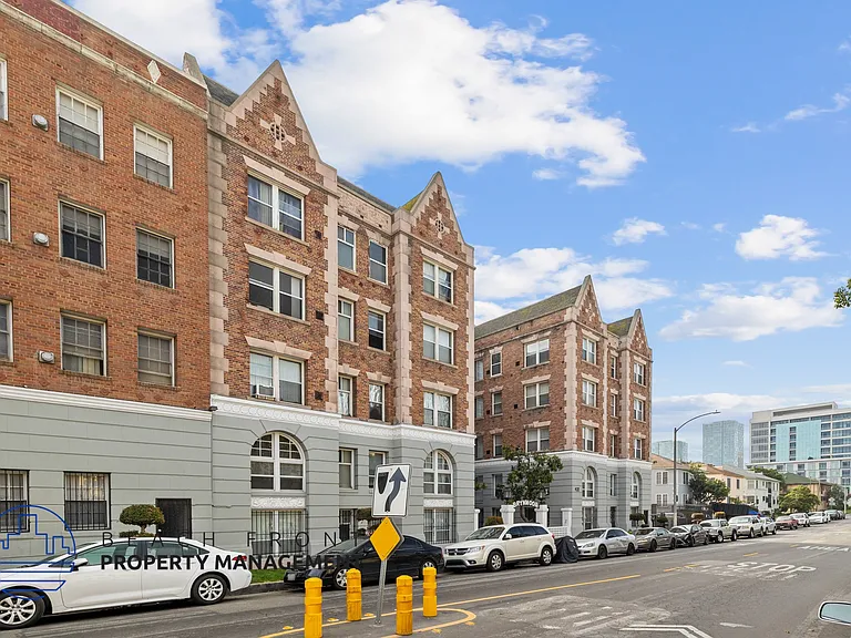 432 S. New Hampshire — Photo 15