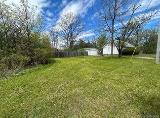 2356 S Dye Rd, Swartz Creek, MI 48532
