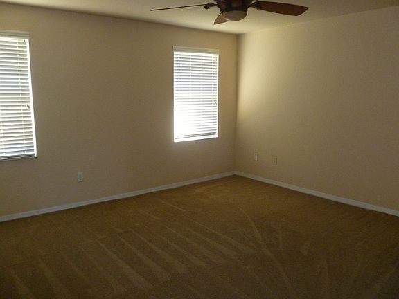 5th image of 2811 SE Birmingham Dr #Townhouse