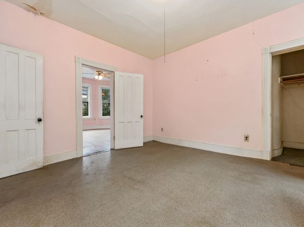 bridgeport-connecticut-448357353 picture