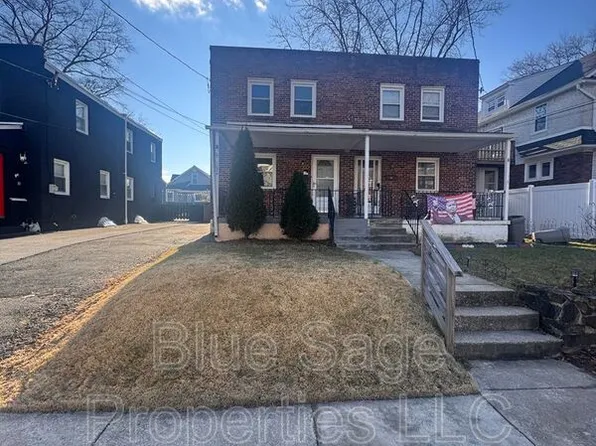1024 Broad St, Collingdale, PA 19023
