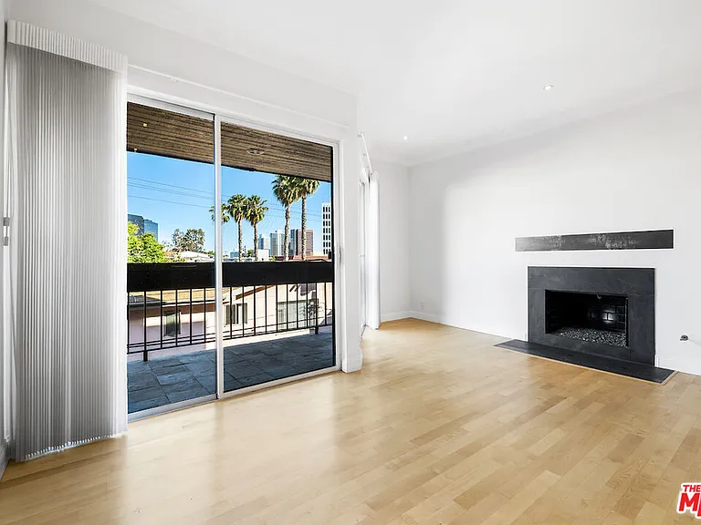 11628 Montana Ave #206 — Photo 9