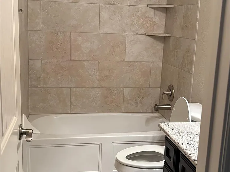 10527 Angeline Springs Ln — Photo 23