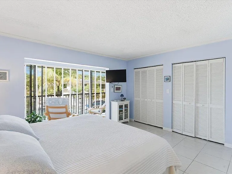 96000 Overseas Hwy — Photo 17