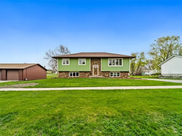 414 W Market St, Panora, IA 50216