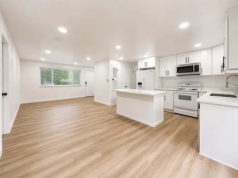 3021 SW 316th St — Photo 4