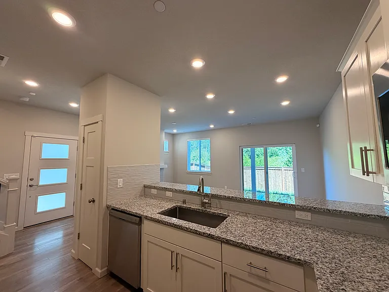 4300 S Laughing Water Cir — Photo 12