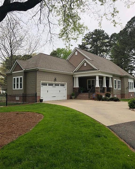 1st image of 16 Terrace Dr