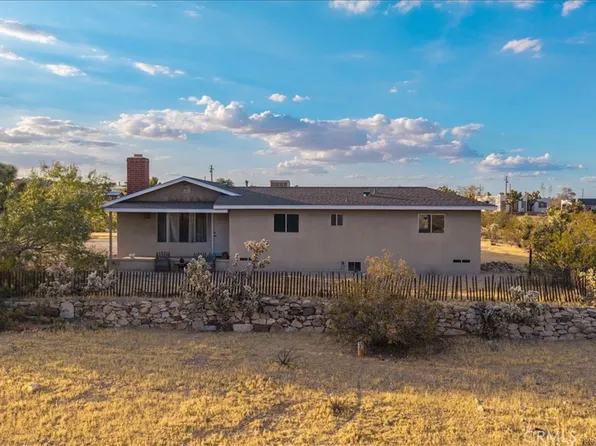 58814 Los Coyotes Dr, Yucca Valley, CA 92284