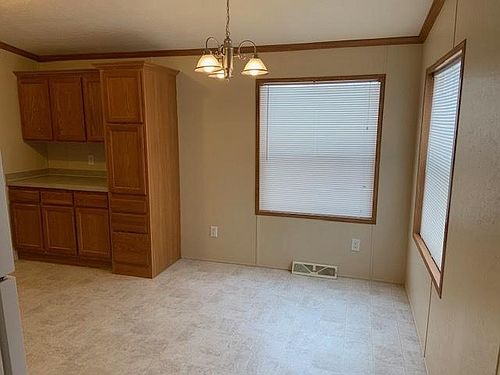 3rd image of 4413 Jena Ln