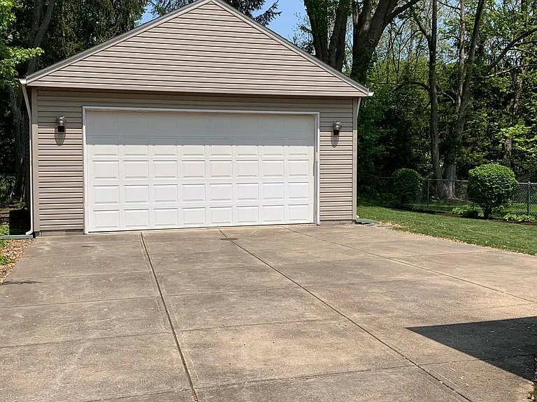 23224 Marion Rd — Photo 5