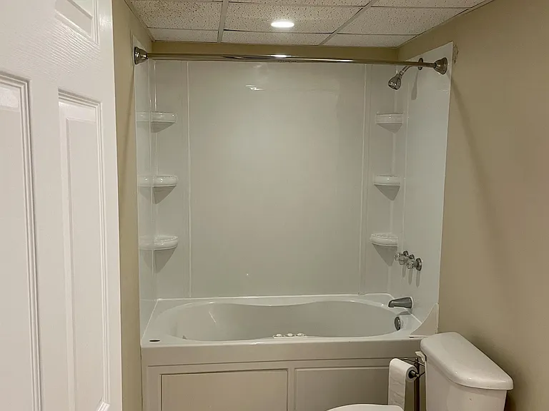 194 Mulberry Cir #1 — Photo 22
