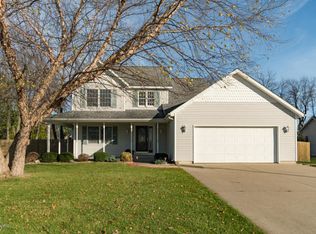 13721 Green Prairie St, Vicksburg, MI 49097