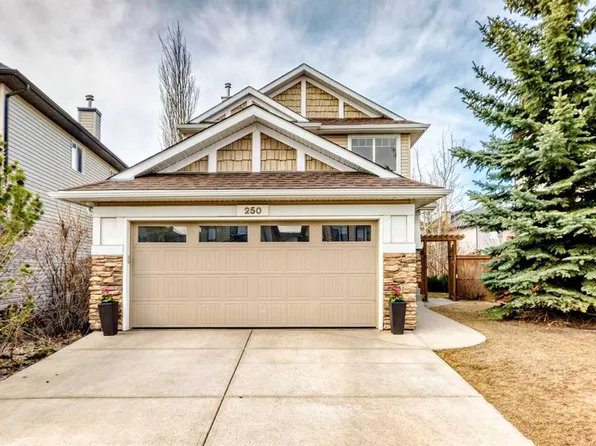 250 NE Royal Birch Way NW, Calgary, AB T3G 5X9