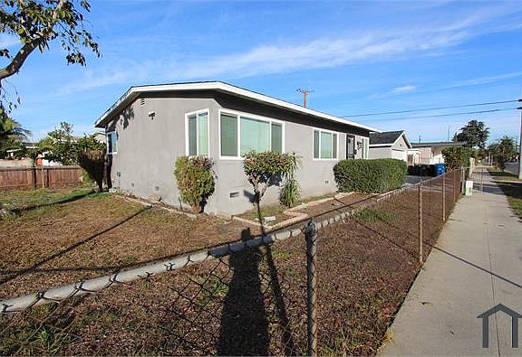 4th image of 10111 McKinley Ave