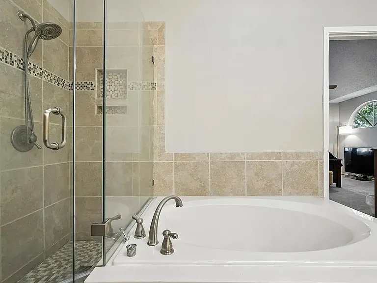 1426 Harmony Ln — Photo 36
