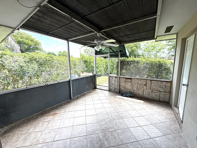 4019 Woodside Dr — Photo 16