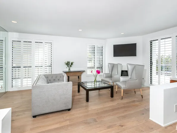 9033 Vista Grande St #2, West Hollywood, CA 90069