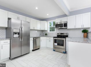 2061 Northeast Ave, Halethorpe, MD 21227