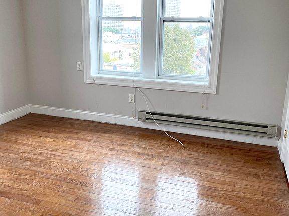 4th image of 6611 Broadway #Ee6