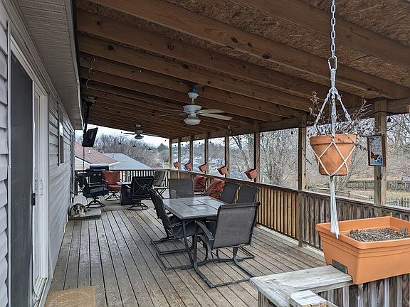 4th image of 2612 Evergreen Dr