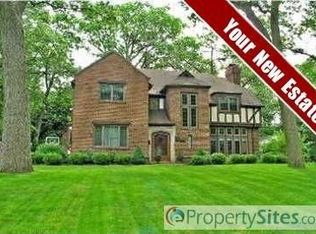854 Cambridge Dr SE, East Grand Rapids, MI 49506