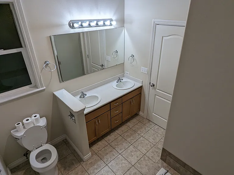 1448 Woodfield Pl — Photo 10