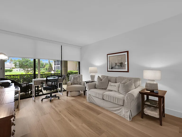 10 SE Turtle Creek Dr #B — Photo 23
