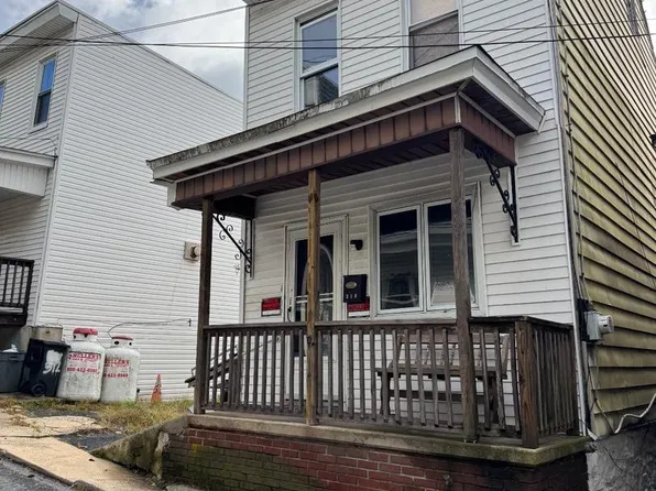 318 W Chester St, Shenandoah, PA 17976
