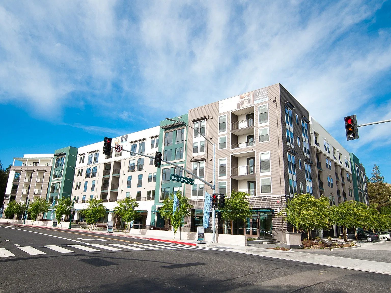 Cadence Apartments — Photo 1