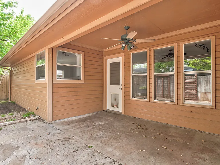 3912 Blue Pond Cir — Photo 14