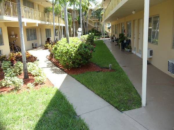 1st image of 1821 Middle River Dr APT 18