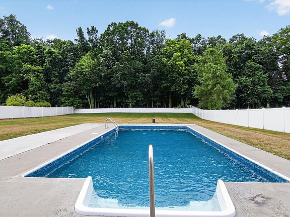 2nd image of 2066 Friar Tuck Cir