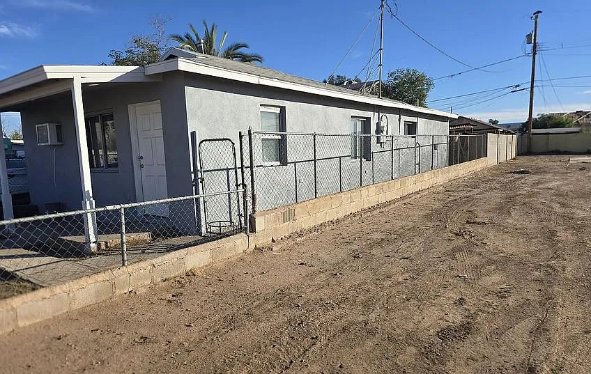 Building Photo - W Pima St
