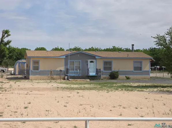 2115 E Castleberry Rd, Artesia, NM 88210