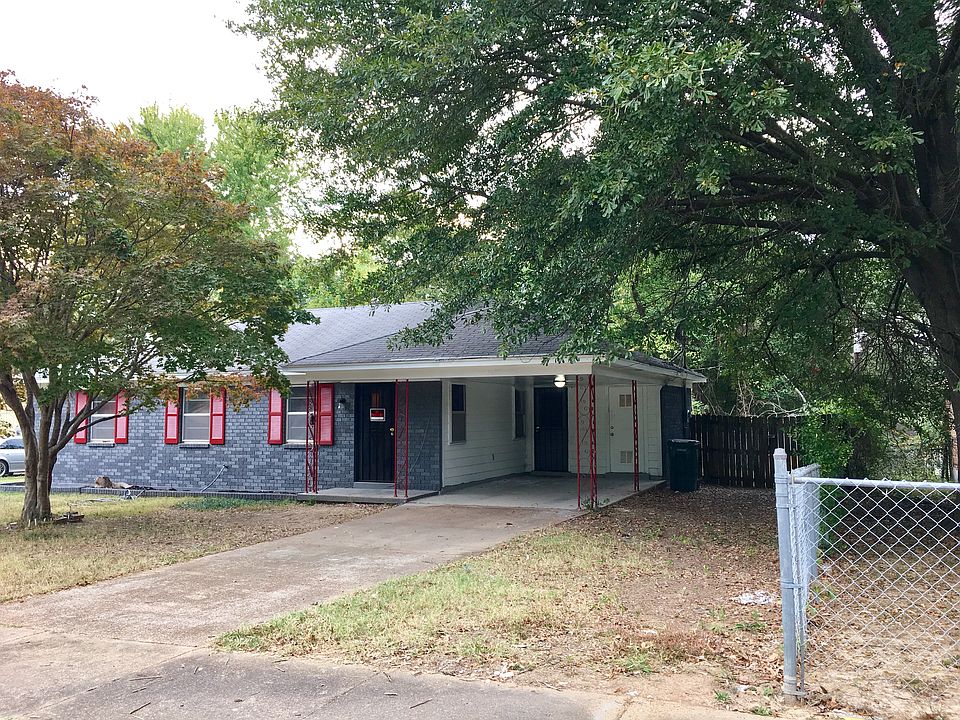 2nd image of 3677 Julia St