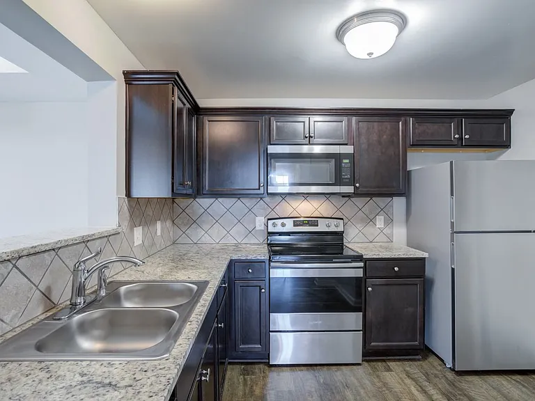 The Retreat at Arden Village Apartments — Photo 28