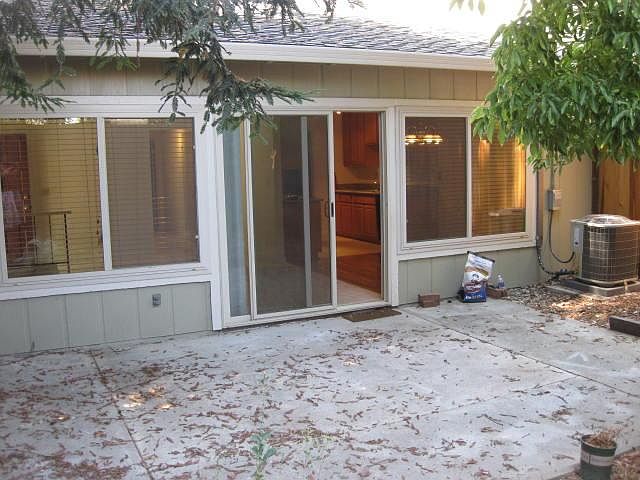 1st image of 514 Latimer Cir #514