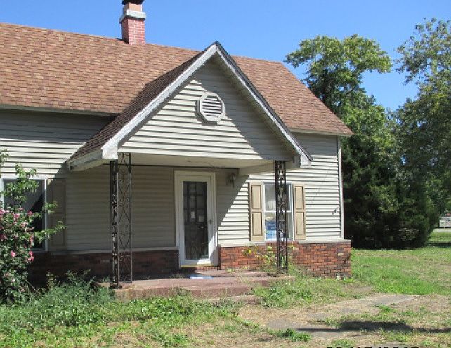 1st image of 313 S Sims St