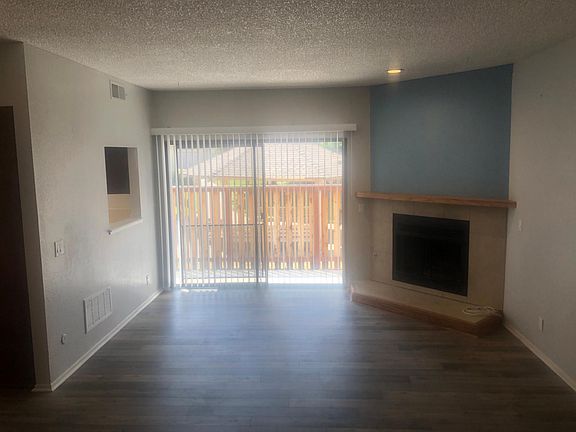 2nd image of 5613 Victoria Ln