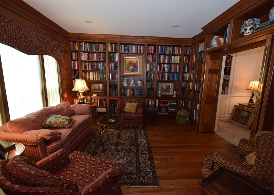 1st image of 91 Garden Dr